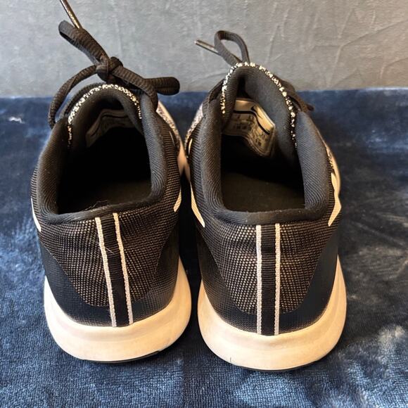 Nike Flex Contact Running Shoes Women's 8 Black White Lightweight Workout Gym - Picture 6 of 12